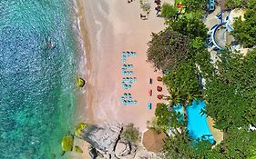 มนต์ทะเล บีช รีสอร์ท